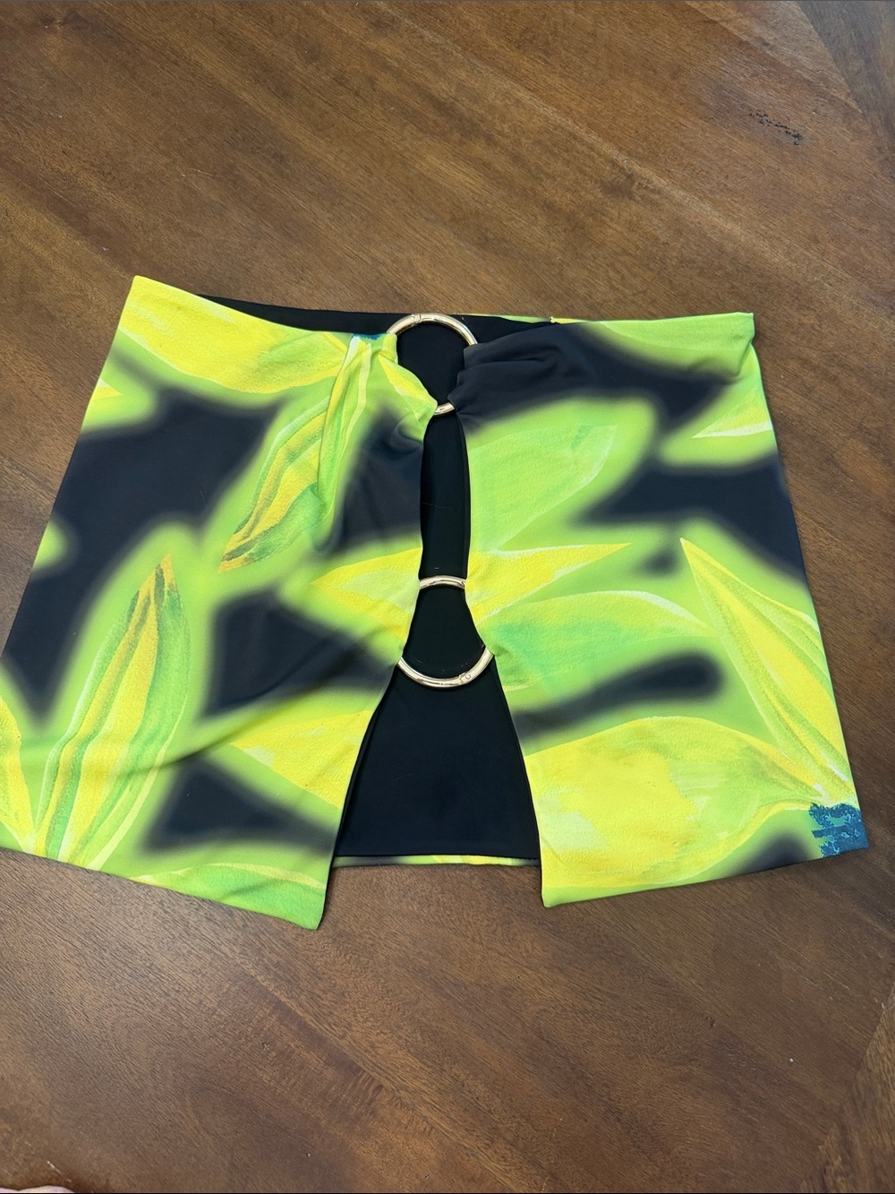 Louisa Ballou Neon Yellow & Black Leaf-Print Skort with Gold Rings